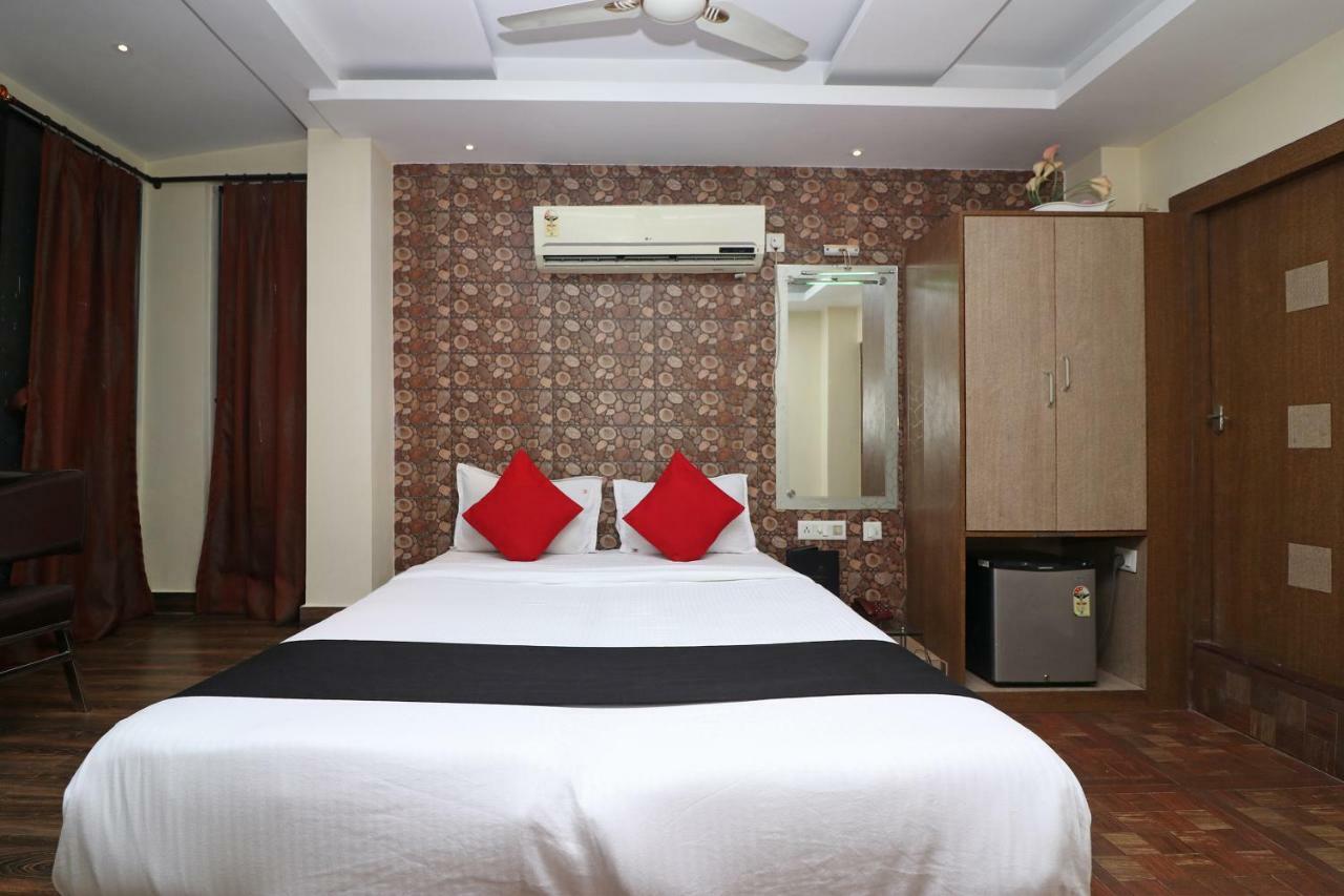 Hotel Heaven Kolkata Bagian luar foto