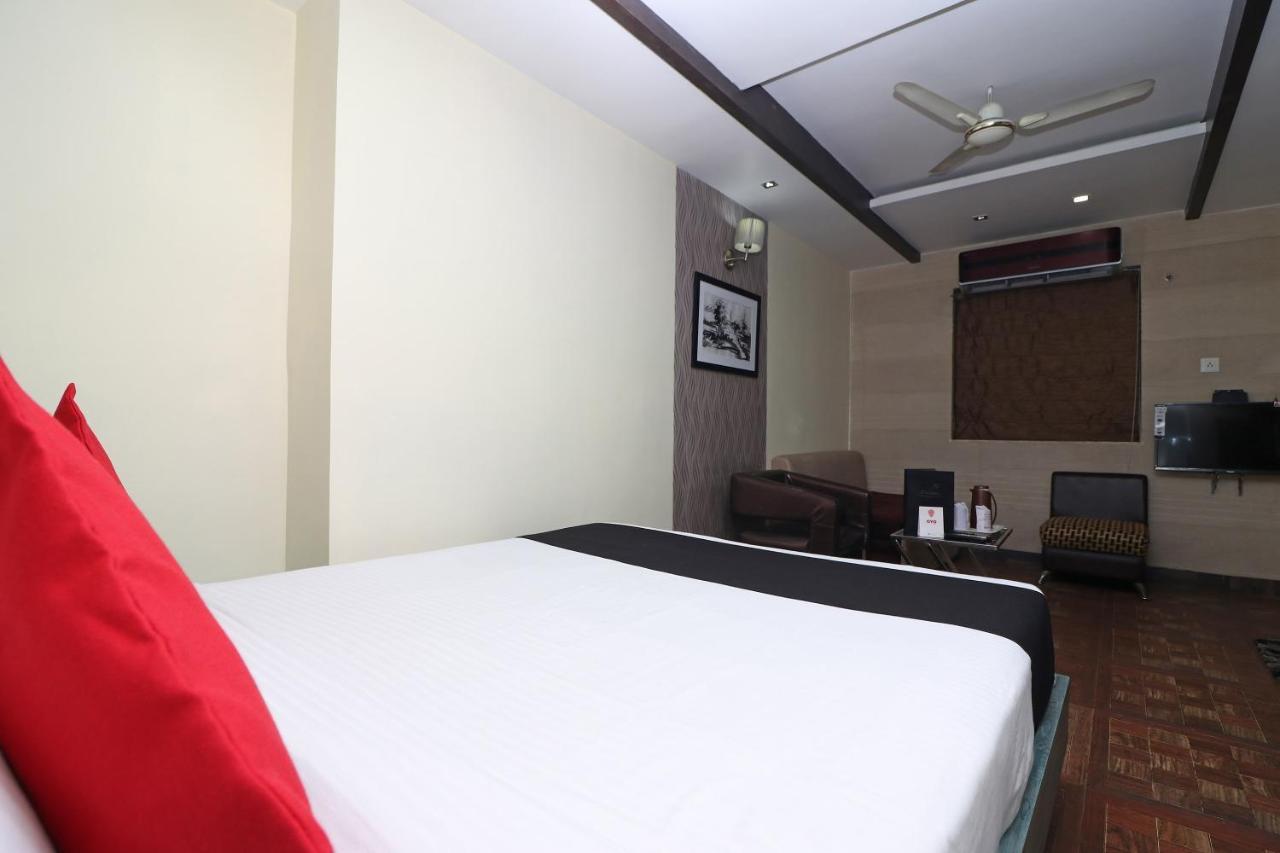 Hotel Heaven Kolkata Bagian luar foto